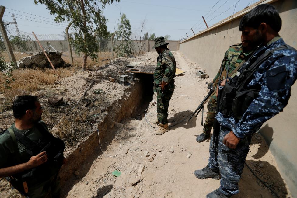 ورودی دیگر از تونل داعشی ها در حومه ی فلوجه