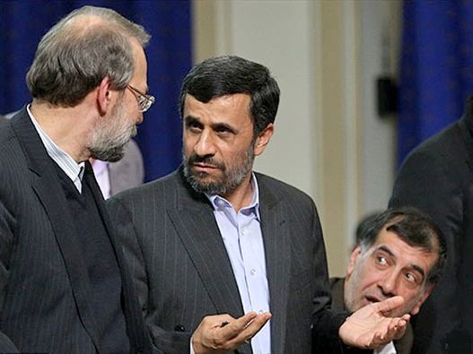 لاریجانی و احمدی نژاد