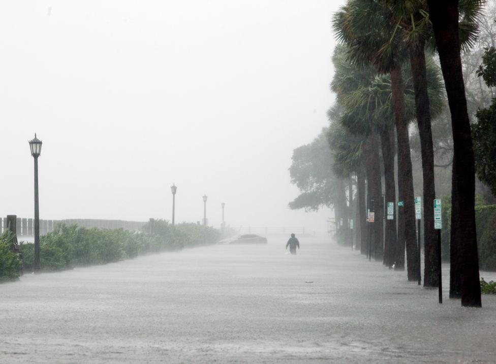 لحظات شروع طوفان در ساحل دیتونا - فلوریدا