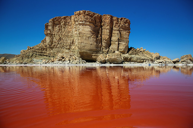 احتمال توقف احیای دریاچه ارومیه