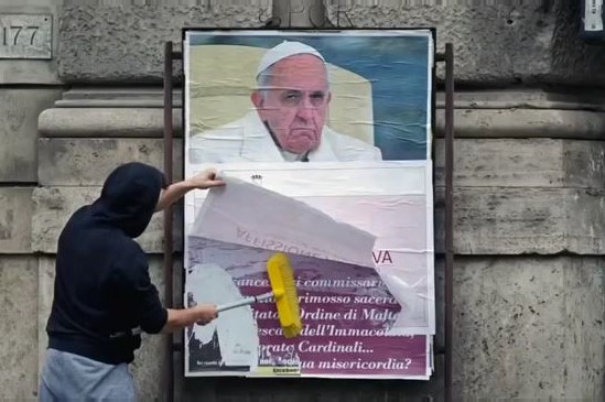 تبلیغات علیه پاپ