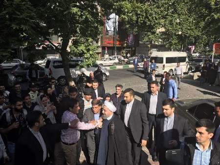 دکترحسن روحانی رای خود را به صندوق انداخت