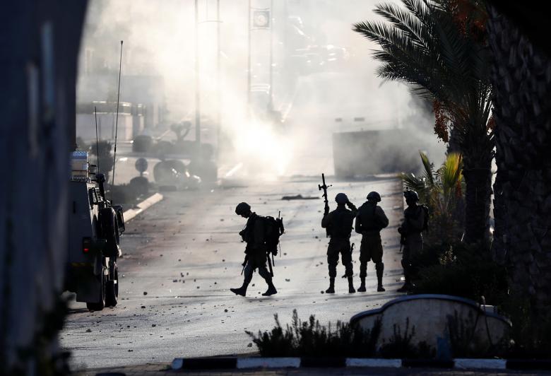 (تصاویر) عکس های درگیری تظاهرات کنندگان فلسطینی با نیروهای سرکوبگر