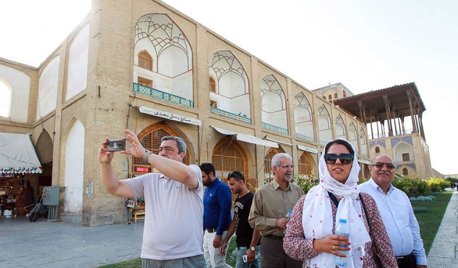 بازدید مدیرعامل خبرگزاری الجزایر از جاذبه های گردشگری اصفهان