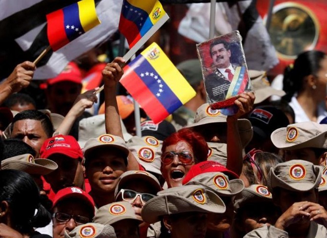 تظاهرات حامیان رئیس جمهور ونزوئلا، نیکلاس مادورو، در کاراکاس