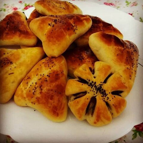 طرز تهیه کلوچه خرمایی | نحوه تهیه نان خرمایی