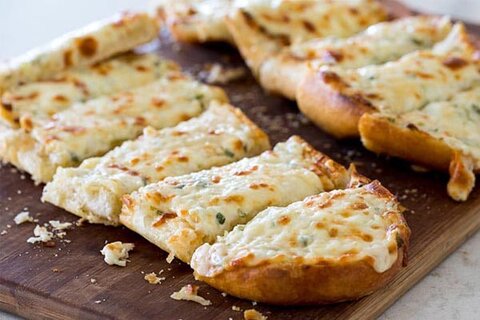 طرز تهیه نان سیر | نحوه تهیه نان سیر پیتزایی و نان سیر و جعفری و نان سیر با خمیر پیتزا