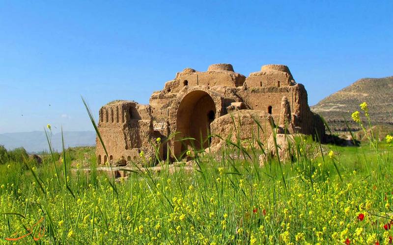 کاخ اردشیر بابکان، کاخی دو هزار ساله در فیروزآباد
