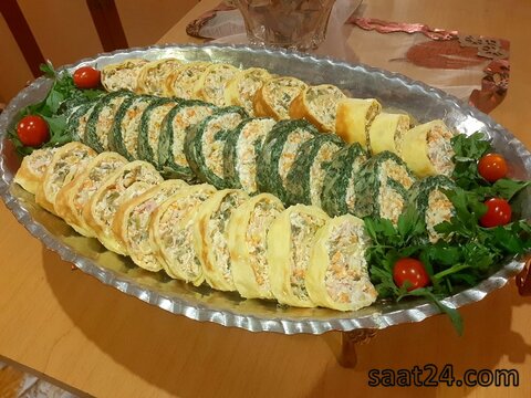 طرز تهیه رولت مرغ و اسفناج