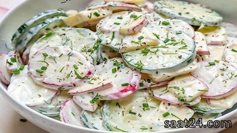 طرز تهیه سالاد سیب و خیار