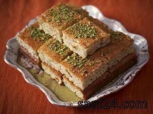 طرز تهیه کیک باقلوا میان پر