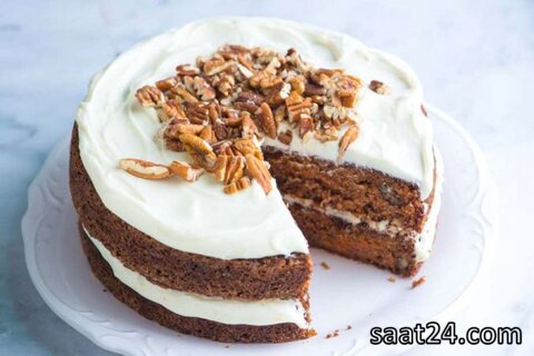 طرز تهیه کیک هویج خامه ای