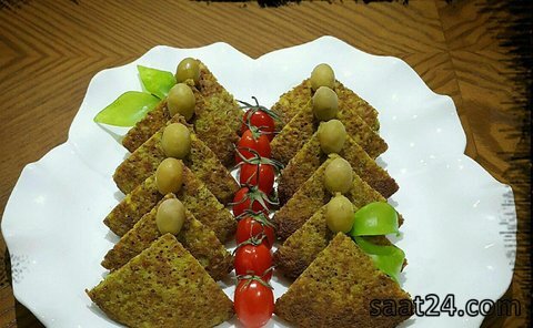 طرز تهیه کوکو عدس و سیب زمینی 
