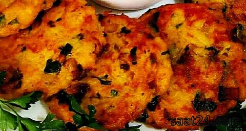 طرز تهیه کوکو سیبزمینی با کاهو