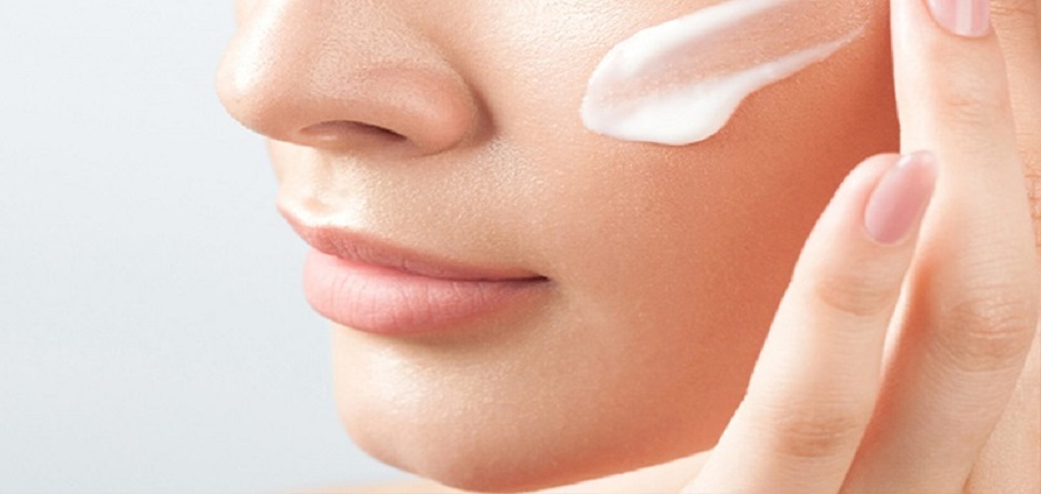 آسیب های پوستی ناشی از آرایش و نکاتی برای جلوگیری از آنها
