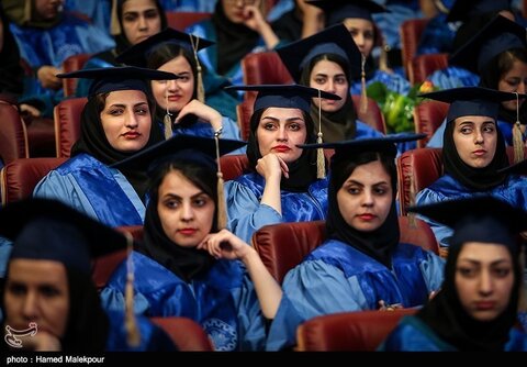 نظام سیاسی ایران و نادیده گرفتن جوانان