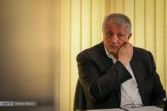 خاطرات هاشمی: محسن، شام آورد و درباره آینده کارگزاران و مسائل مترو و موشکی و شهرداری تهران مذاکره کردیم