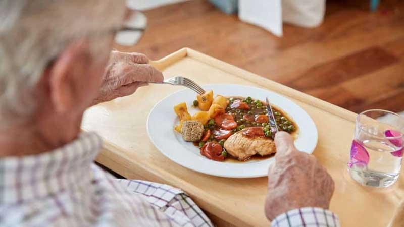بهترین زمان برای خوردن میان وعده‌ها