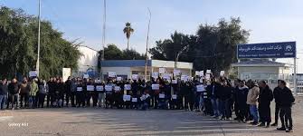 دومین روز از تجمع کارگران کشت و صنعت قند خاورمیانه