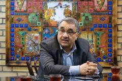 تندروها به ترامپ آدرس می‌دهند