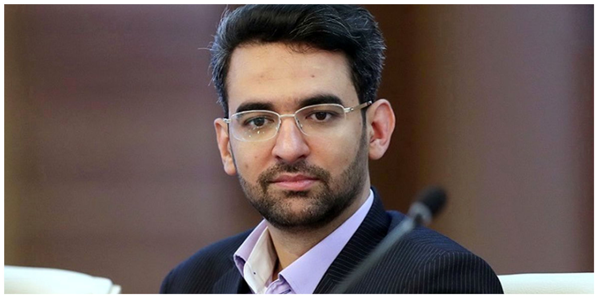 آذری جهرمی: رییس جمهور نباید بترسد