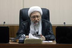 آملی لاریجانی سیاست تازه ارزی را جراحی بزرگ می‌داند