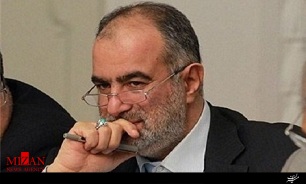 حسام‌الدین آشنا : مذاکره غیرمستقیم یعنی جنگ