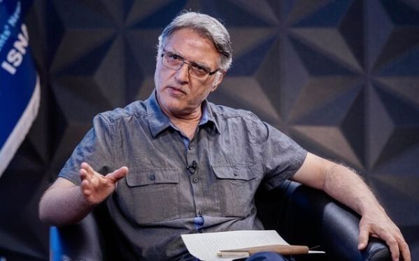 نظریه پرداز اصلاحات: رخداد دی مضحک وتراژیک است