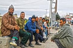 کارهست اما مزدکم است وکسی میل ندارد کارگری کند