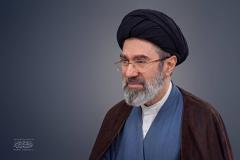 حضور مردم در میدان همانند ۴۰ روز گذشته استمرار داشته باشد