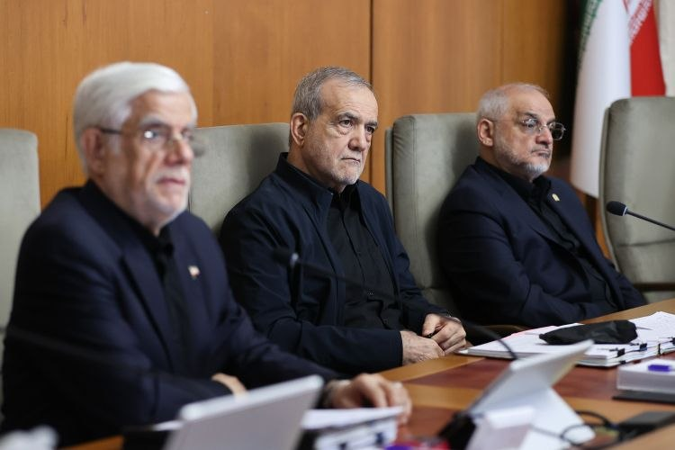 عکس هایی از پزشکیان و عارف در جلسه امروز هیئت دولت