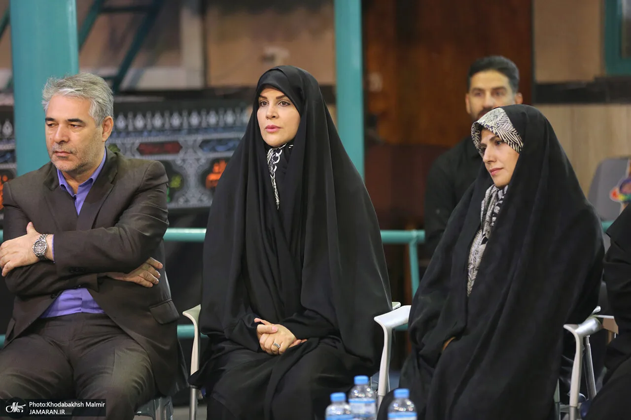 دیدار سید حسن خمینی با خانم باستان شناس سرشناس/ هادی خانیکی هم بود +تصویر
