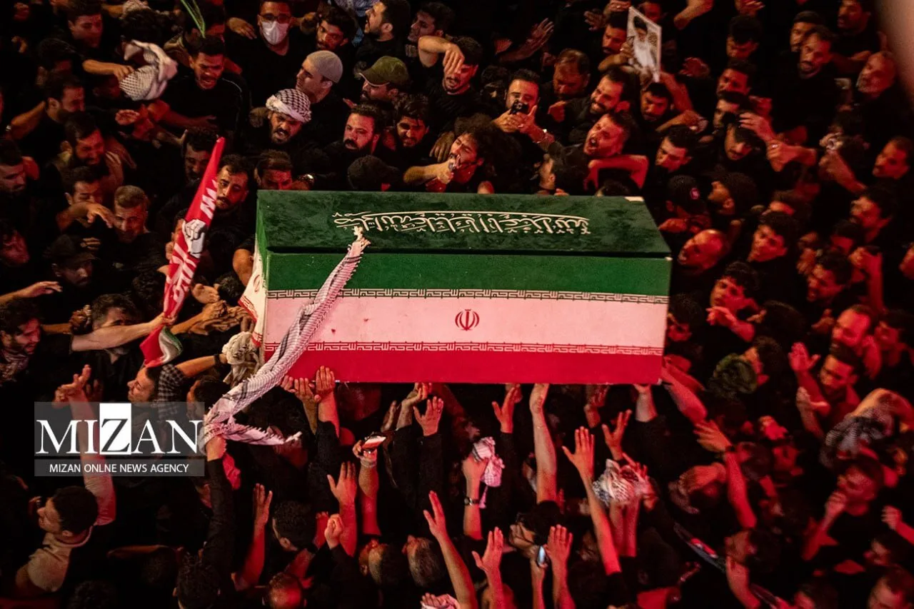 تصاویر هوایی از تشییع رهبر شهید انقلاب در کربلا