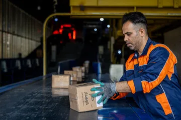 بازدید از شرکت ملی پست