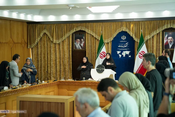 نشست خبری سخنگوی دولت - 6 مرداد 1405