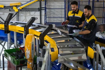 بازدید از شرکت ملی پست