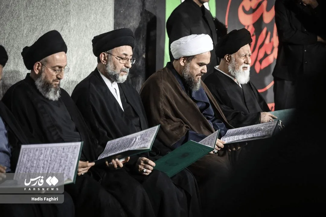 حضور فرزند ارشد رهبر شهید در مراسم مشهد/ داماد رهبر شهید انقلاب همنشین علم الهدی شد+ تصاویر
