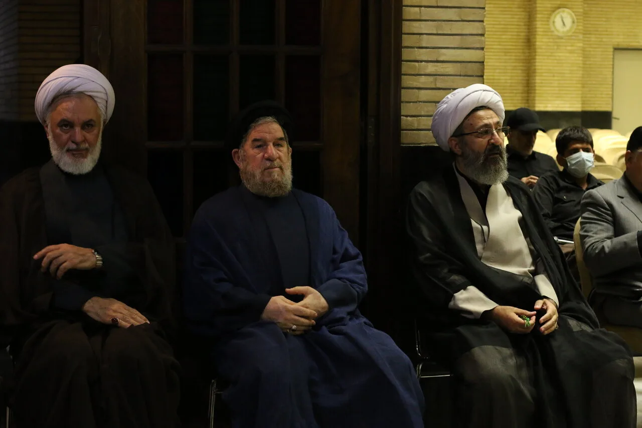 بزرگداشت رهبر شهید و شهدای جنگ رمضان در تهران/ کدام نمایندگان مجلس حضور داشتند؟/ آقای نایب رییس هم بود + تصاویر