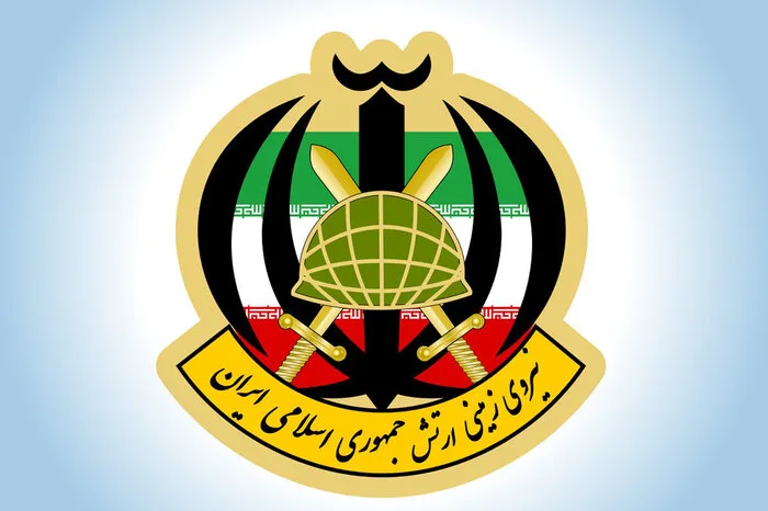 مشاور فرمانده کل ارتش: نیروهای مسلح با اقتدار مقابل دشمن ایستاده‌ اند