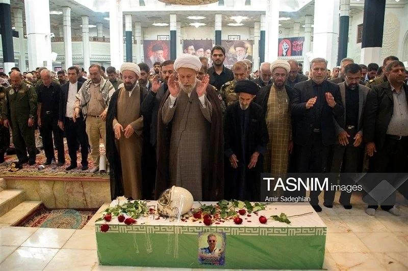 برگزاری تشییع خلبان ارتش که در آسمان جاماند + تصاویر