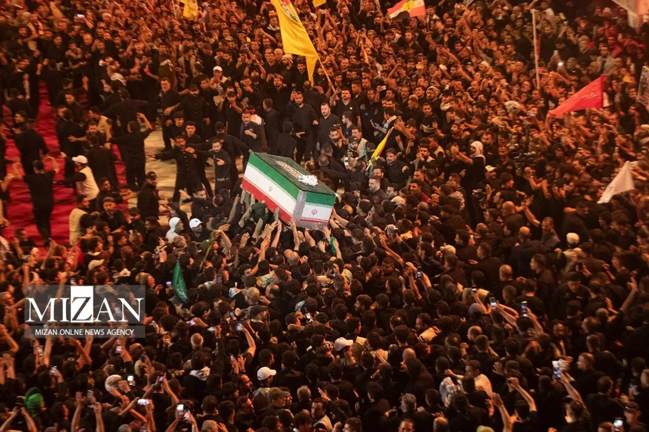 تصاویر هوایی از تشییع رهبر شهید انقلاب در کربلا