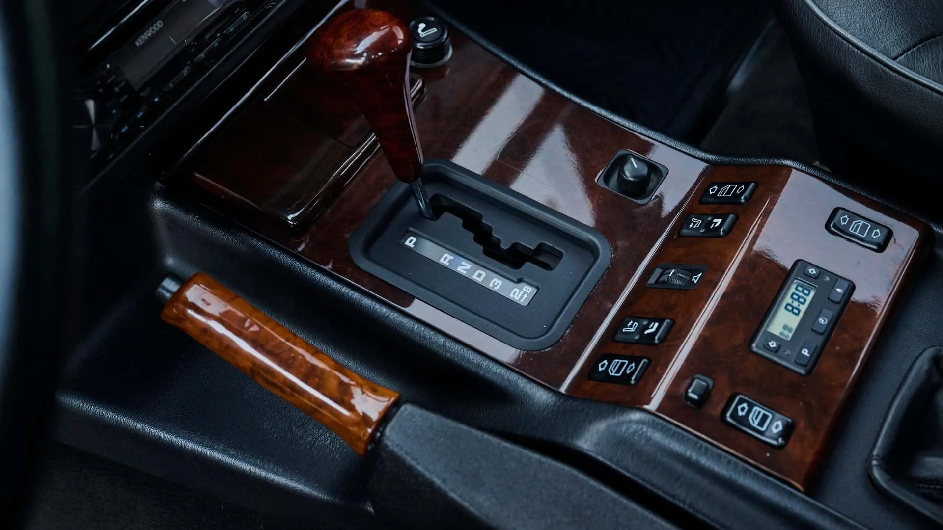 نمای کابین مرسدس 500 GE V8 AMG