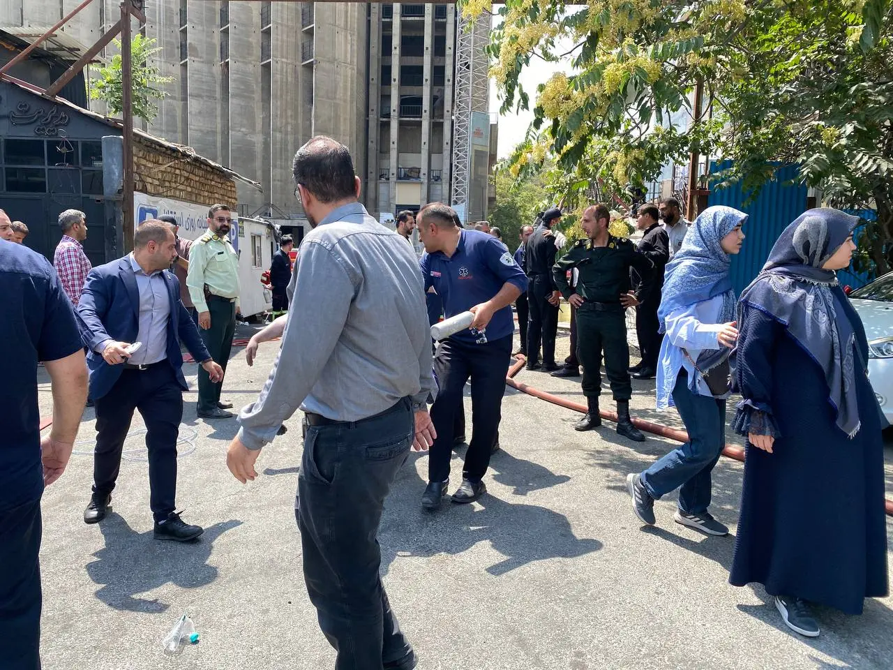 مصدومیت ۵ نفر در پی آتش‌سوزی هتل استقلال 
