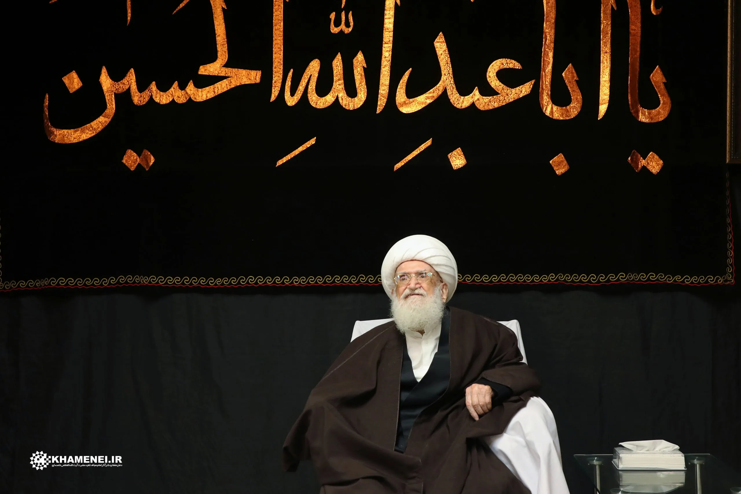 تصاویر مراسم بزرگداشت رهبر شهید در دفتر آیت‌الله العظمی نوری همدانی
