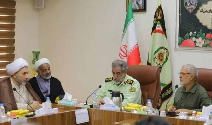 تاکید فرماندهان انتظامی و سپاه بر همافزایی در امنیت پایدار و مدیریت ابررویدادهای ملی