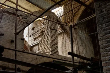 معماری در حال چرخش؛ مسجد «حاج رجبعلی».