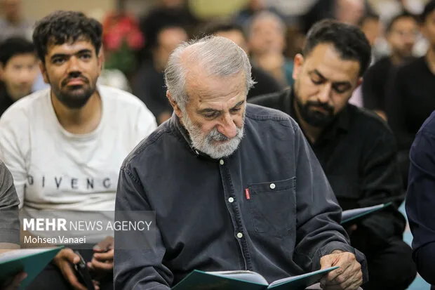 مراسم یادبود مرحوم «اکبر عبدی» در مسجد بلال