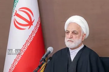 عکس | چهره متفاوت محسنی اژه‌ای در سال‌های جوانی؛ بدون عبا و عمامه