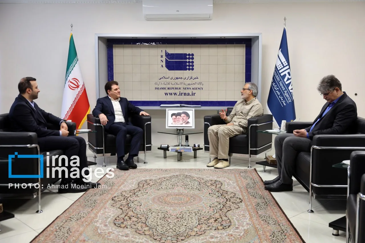 بازآرایی ساختار سیاسی با شعار وفاق کار ماندگار پزشکیان بود/ادامه فعالیت شوراها قانونی است؟