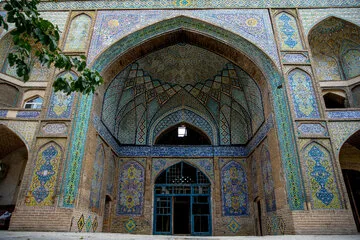 معماری در حال جستجو؛ مسجد «حاج رجبعلی».